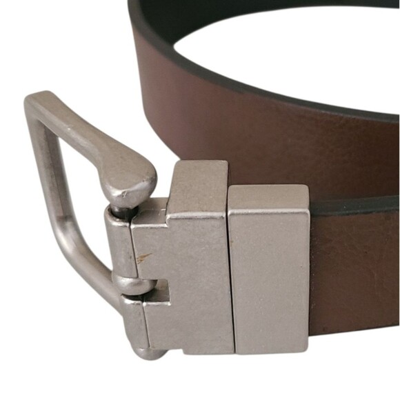 levi strauss & co youth kids brown black faux leather belt size M (26-28) - Picture 2 of 5